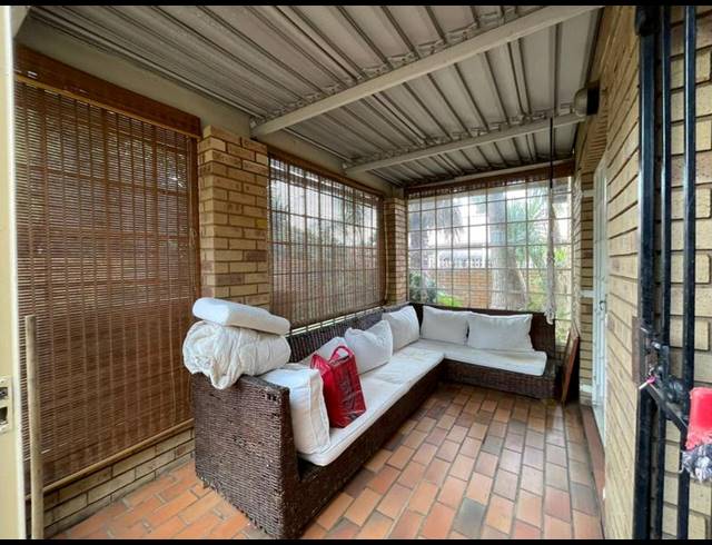 3 BEDROOM HOUSE FOR SALE IN MONTANA PARK